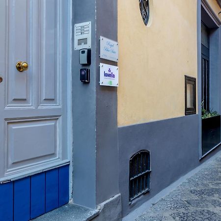 Lovelia: Sorrento Square Lovely Suite Exterior photo