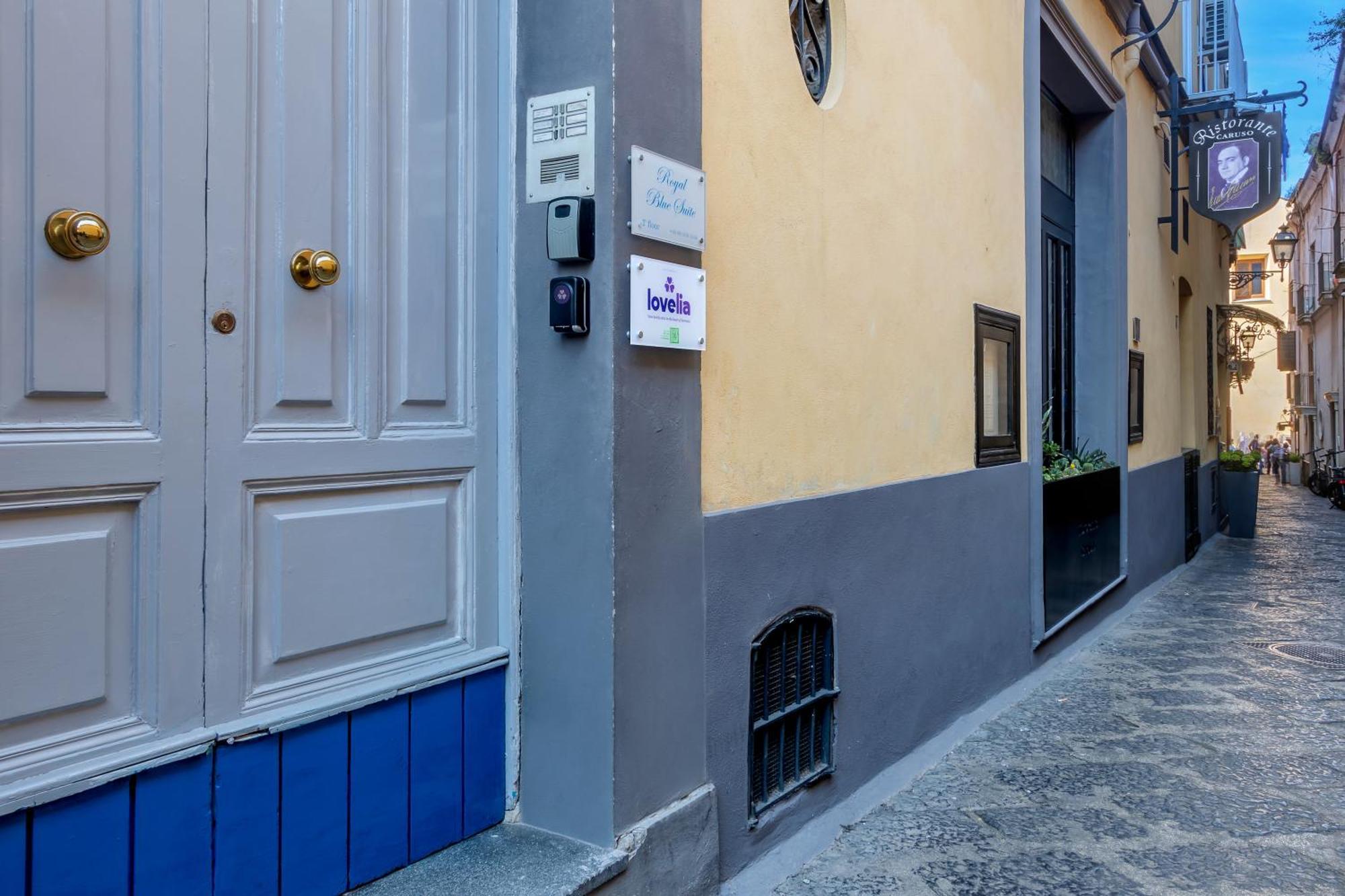 Lovelia: Sorrento Square Lovely Suite Exterior photo