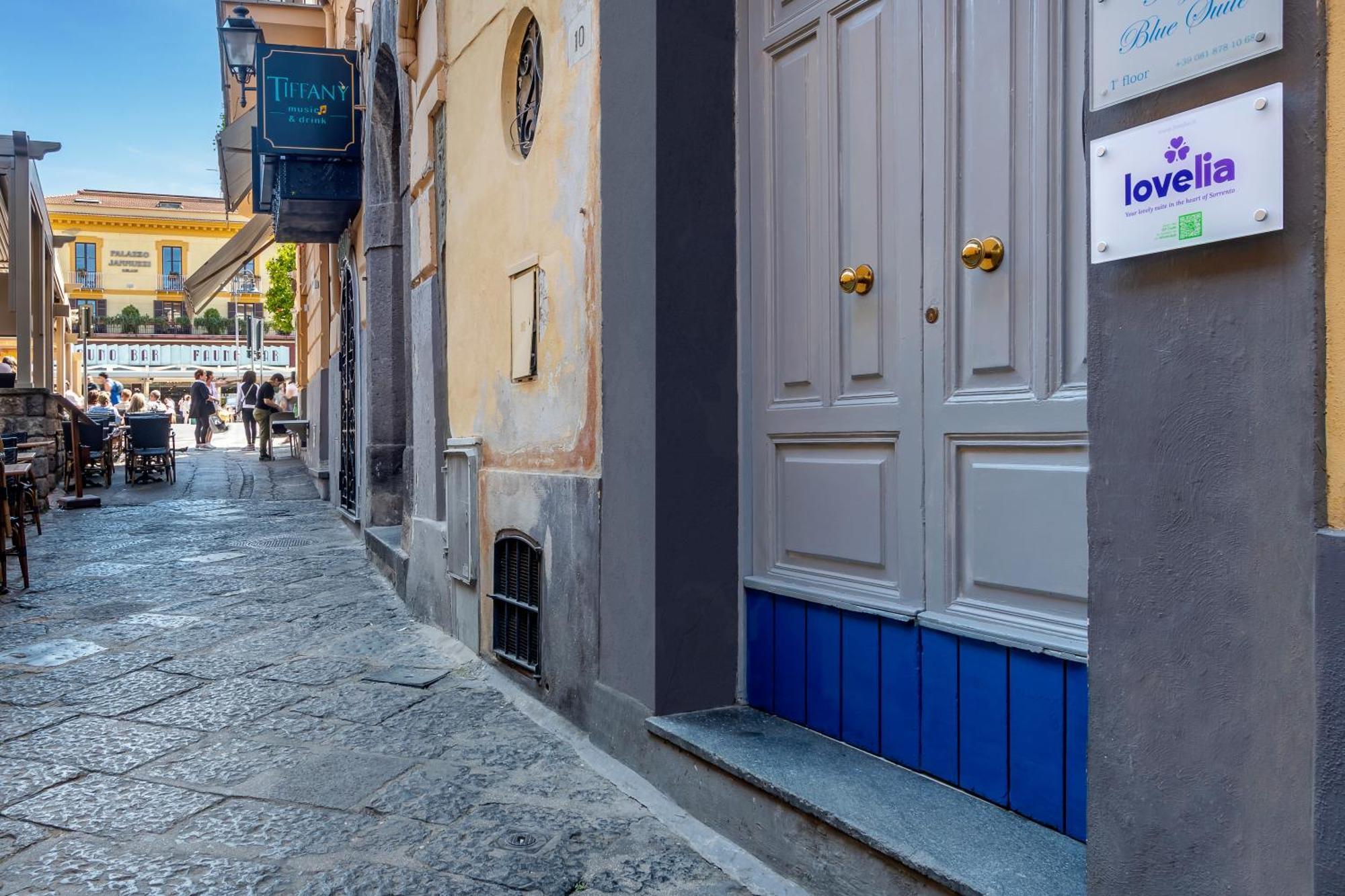 Lovelia: Sorrento Square Lovely Suite Exterior photo