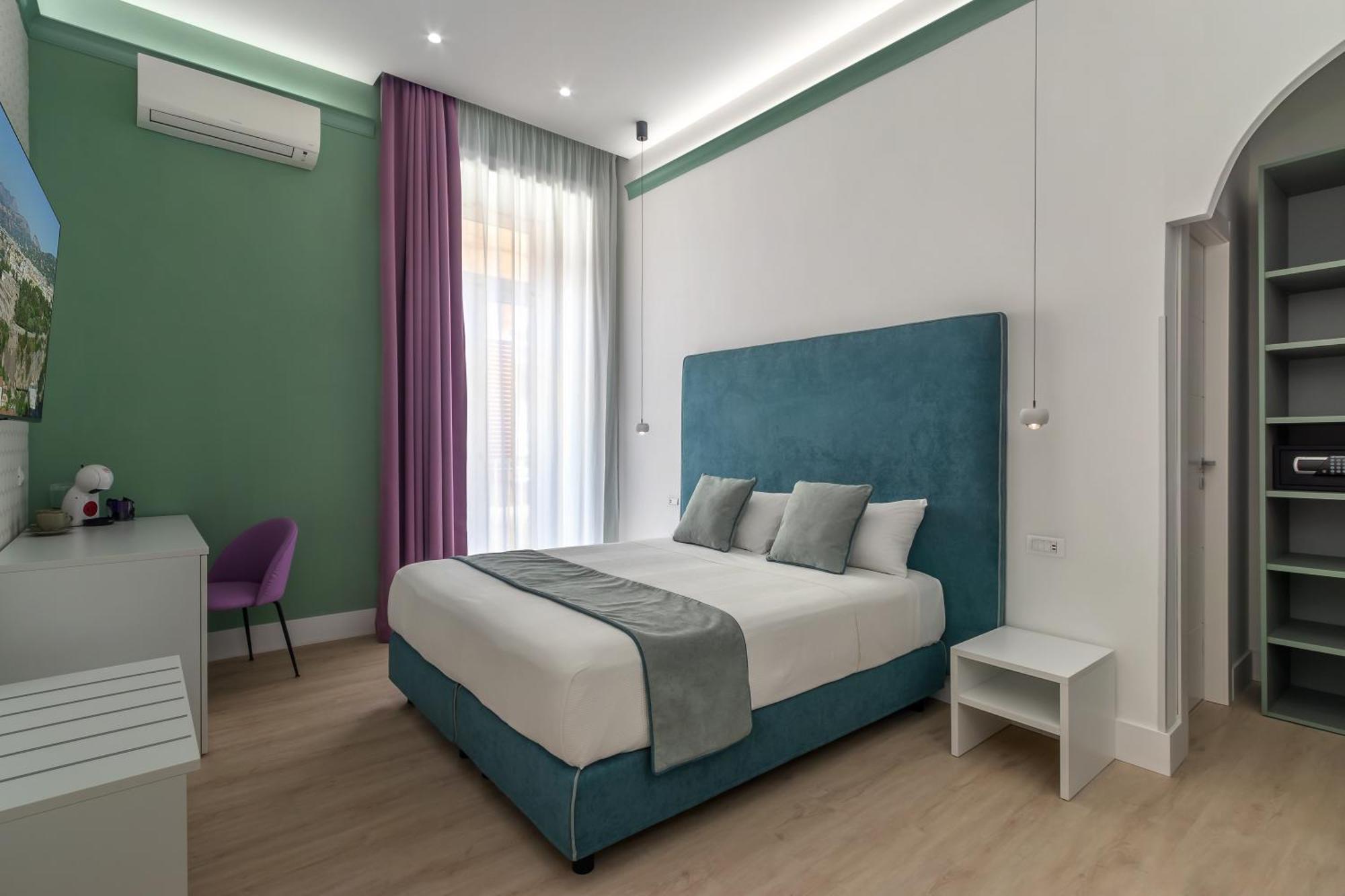 Lovelia: Sorrento Square Lovely Suite Exterior photo